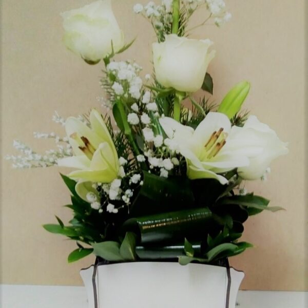 cvetni aranzman, cvecara beograd, dostava cveca, isporuka cveca, poklon