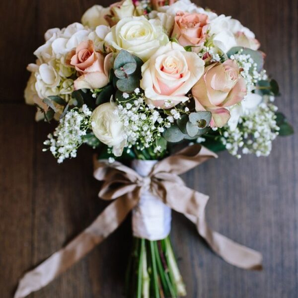 cvetni aranzman, cvecara beograd, dostava cveca, isporuka cveca, poklon