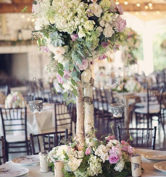 Hortenzije, lizijantus, ruže, mahovina