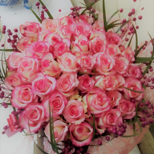 cvetni aranzman, cvecara beograd, dostava cveca, isporuka cveca, poklon