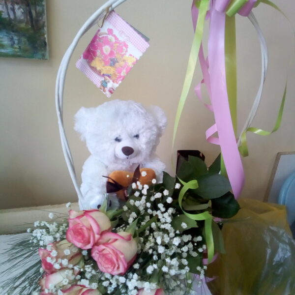 cvetni aranzman, cvecara beograd, dostava cveca, isporuka cveca, poklon