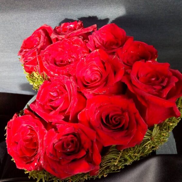 cvetni aranzman, cvecara beograd, dostava cveca, isporuka cveca, poklon