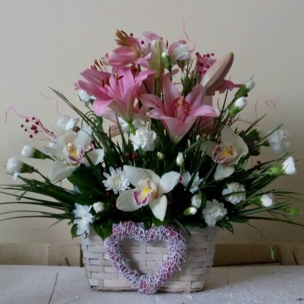 cvetni aranzman, cvecara beograd, dostava cveca, isporuka cveca, poklon