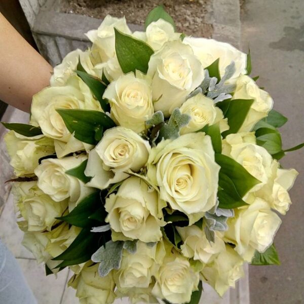 cvetni aranzman, cvecara beograd, dostava cveca, isporuka cveca, poklon