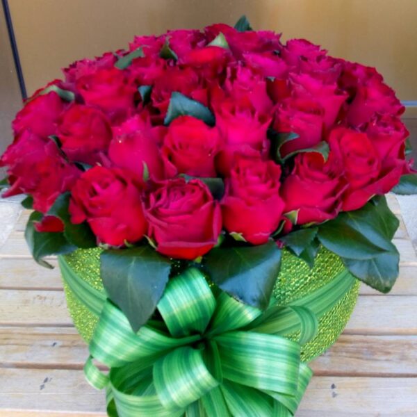 cvetni aranzman, cvecara beograd, dostava cveca, isporuka cveca, poklon