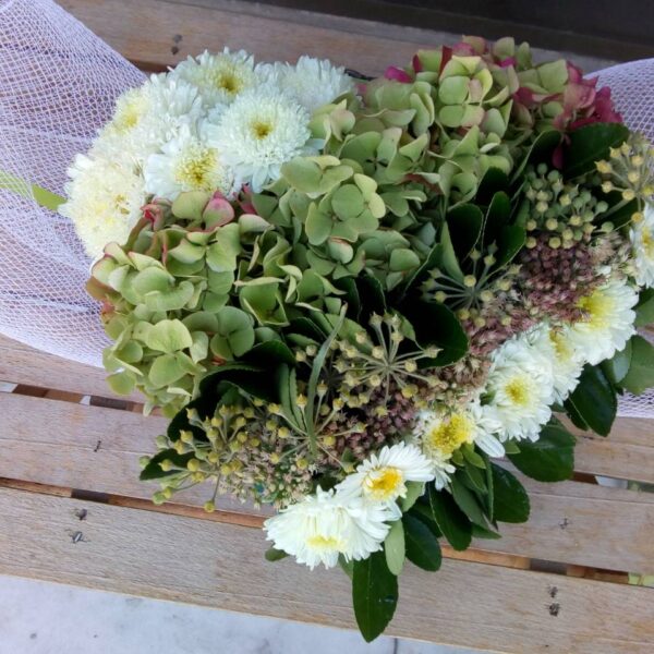 cvetni aranzman, cvecara beograd, dostava cveca, isporuka cveca, poklon