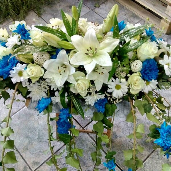 cvetni aranzman, cvecara beograd, dostava cveca, isporuka cveca, poklon