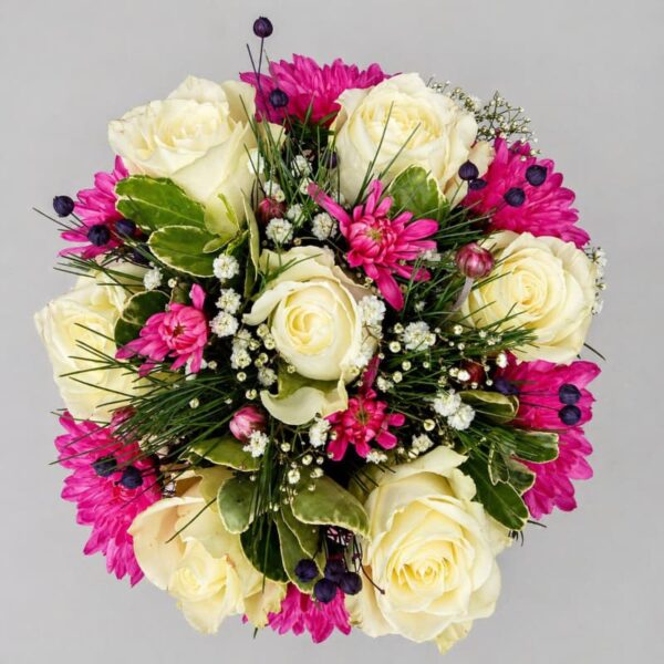 buket ruža i hrizantema Beograd dostava cveća