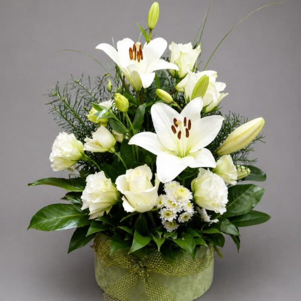 aranžman sa ljiljanima i ružama Beograd