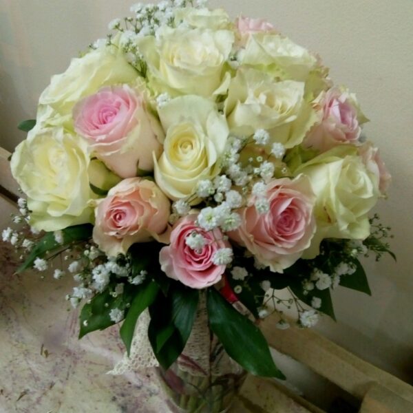 cvetni aranzman, cvecara beograd, dostava cveca, isporuka cveca, poklon