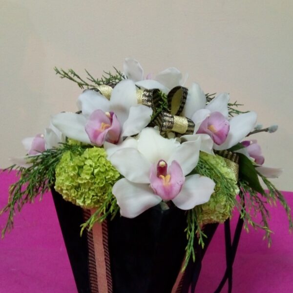 cvetni aranzman, cvecara beograd, dostava cveca, isporuka cveca, poklon