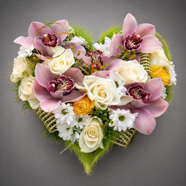 cvetno srce sa orhidejama i ruzama pastelne boje