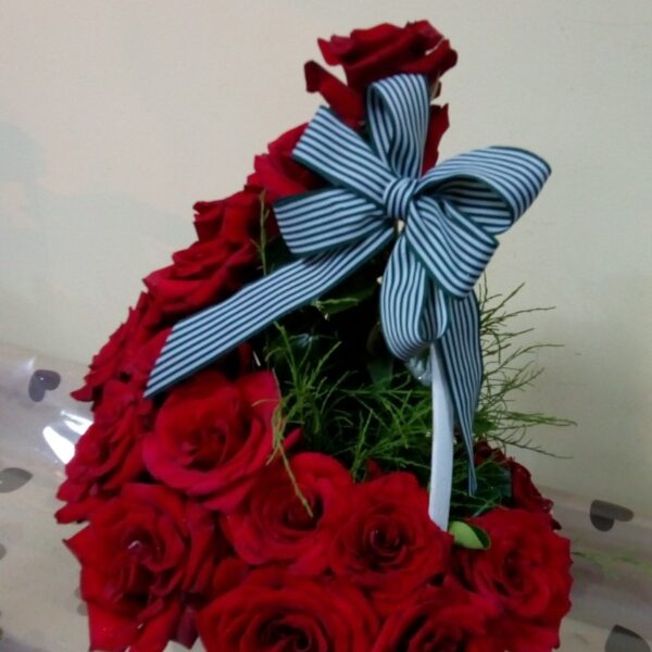 cvetni aranzman, cvecara beograd, dostava cveca, isporuka cveca, poklon