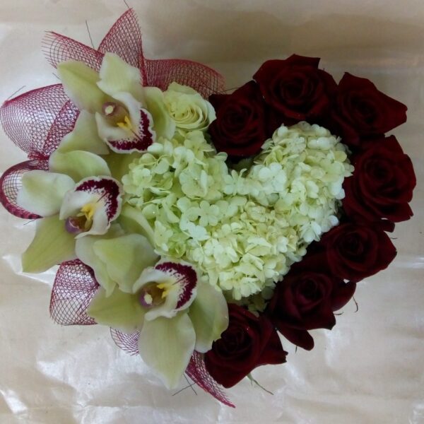 cvetni aranzman, cvecara beograd, dostava cveca, isporuka cveca, poklon