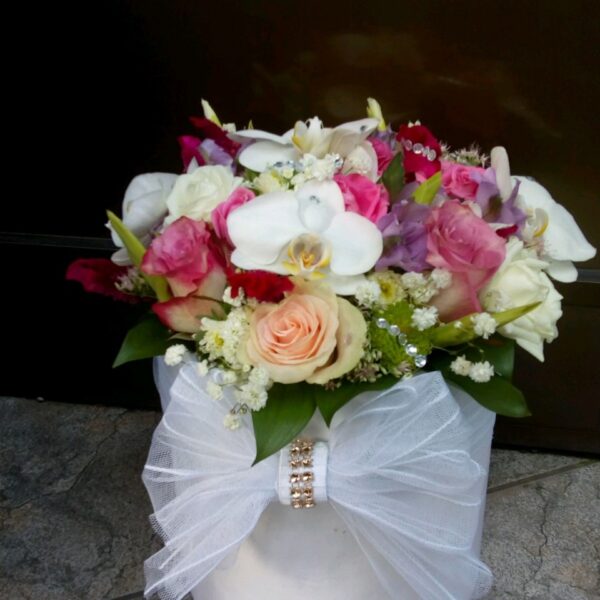 cvetni aranzman, cvecara beograd, dostava cveca, isporuka cveca, poklon