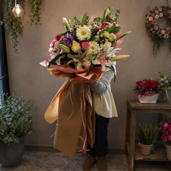 xxl buket cveća ruže ljiljani gerberi dostava Beograd