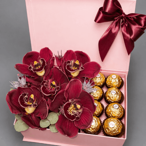 Orhideje i Ferrero bombone u elegantnoj poklon kutiji sa mašnom