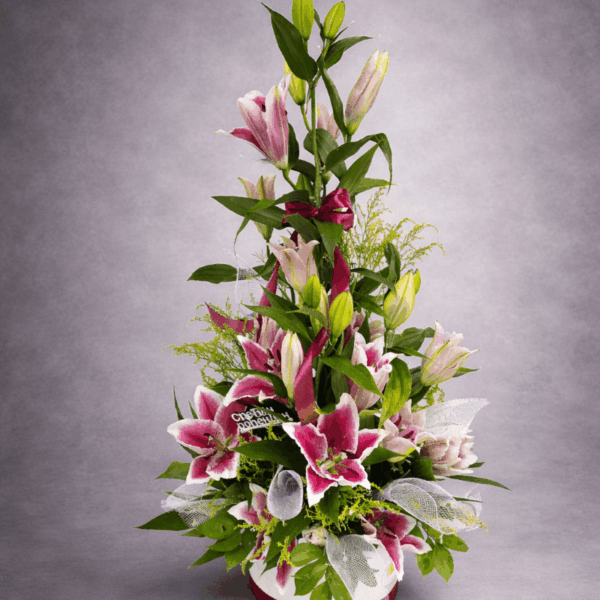 aranžman sa ljiljanima luksuzni cvetni aranžman dostava Beograd