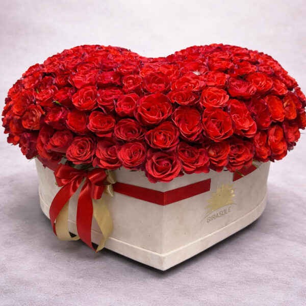 srce od ruža flower box crvene ruže dostava Beograd