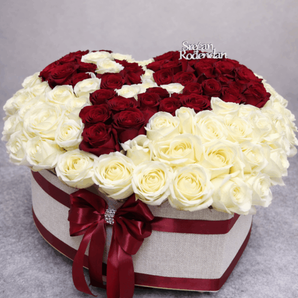 101 bela ruža sa brojem 20 od crvenih ruža u luksuznom boksu