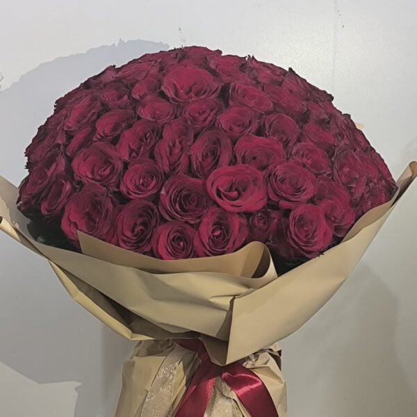 101 crvena ruža luksuzni buket ruža
